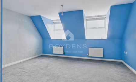 Robin Crescent, Colchester - Photo 2