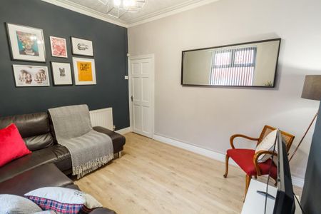 4 bedroom terraced house to rent - Photo 2