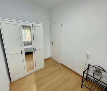 Calle Rubén Darío, Sevilla, Andalusia 41010 - Photo 5