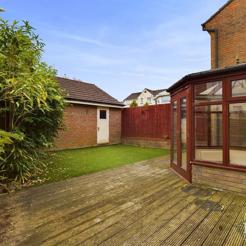 Listers Place, Cinderford - Photo 1
