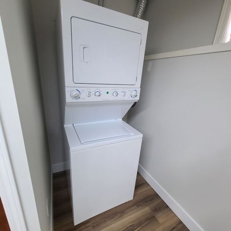 Spacious Basement Suite in Abbotsford - Photo 2