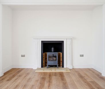 Available unfurnished from 01/04/2026 - Photo 3