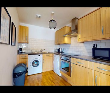 2 Bed Flat, Southwark Park Road, SE16 - Photo 5