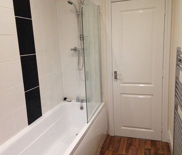 2 Bedroom Flat for Rent in 340 Lytham rd , South shore, Blackpool, FY4 - Photo 3