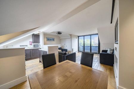 3 bedroom maisonette to rent - Photo 2