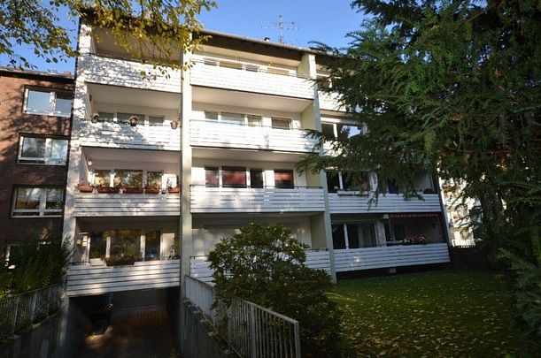 Ein sehr schönes helles Apartment mit Einbauküche und Balkon im 1. OG! - Foto 1