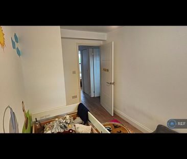 3 bedroom maisonette to rent - Photo 2