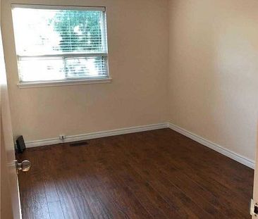 For Lease - 241 Taylor Mills Drive, Richmond Hill, Ontario - Photo 4