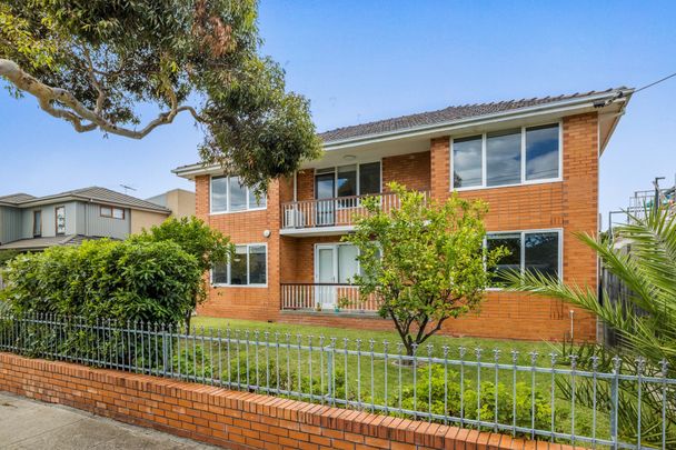 2/10 Elm Grove, Mckinnon - Photo 1