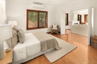 Creative Pittwater Retreat with Sweeping Water Views - Photo 3