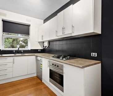 Leafy Outlook, Premium Beach Life Location - Photo 4