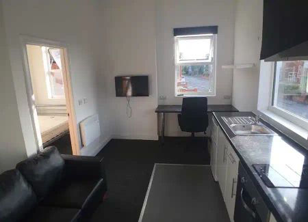 One Bed Flats (Halls E) - Photo 5