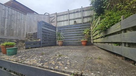 3 bedroom terraced house to rent - Photo 5