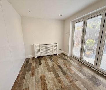 4 bedroom detached house to rent - Photo 1