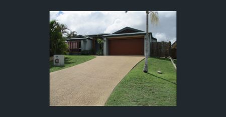 Modern Lowset Family Home - Photo 4