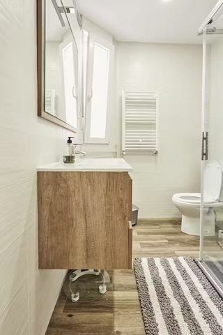 Calle de Bravo Murillo, Madrid, Community of Madrid 28020 - Photo 3