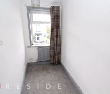 SMITHY BRIDGE, Hollingworth Lake, Littleborough - Photo 4