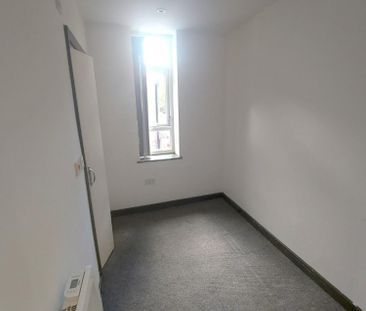 1 bedroom Property To Let - Photo 6