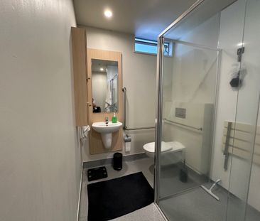 The finest residence in the finest neighbourhood - Photo 5