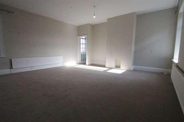 Bushmead Avenue, MK40 - Photo 1