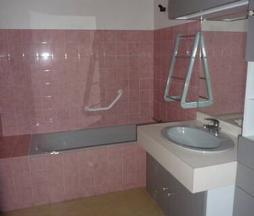 Location appartement t6 et plus 3 pièces 69 m² à Rodez (12000) - Photo 5