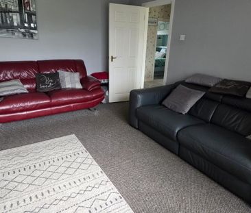 48 Dunsuivnish Avenue, Portstewart, BT55 7EP - Photo 2