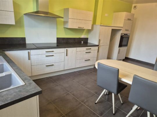 Location maison 4 pièces - 159.14m² à Steenvoorde (59114) - Photo 1