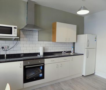 2 bedroom apartment to rent - Photo 4