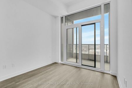 1007 The Queensway #917 - Photo 2