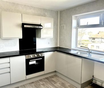 2 bedroom maisonette to rent - Photo 6