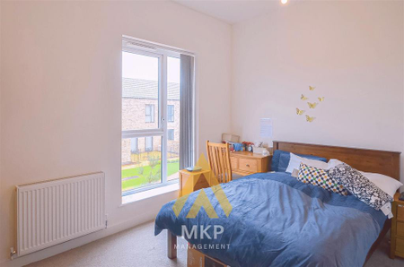 3 bedroom terraced house to rent - Photo 5