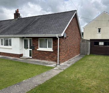 2 bedroom semi-detached bungalow to rent - Photo 4