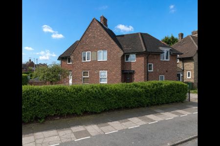 Studio Flat, Firhill Road, SE6 - Photo 3