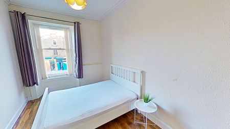 4 bedroom apartment to rent - Photo 4