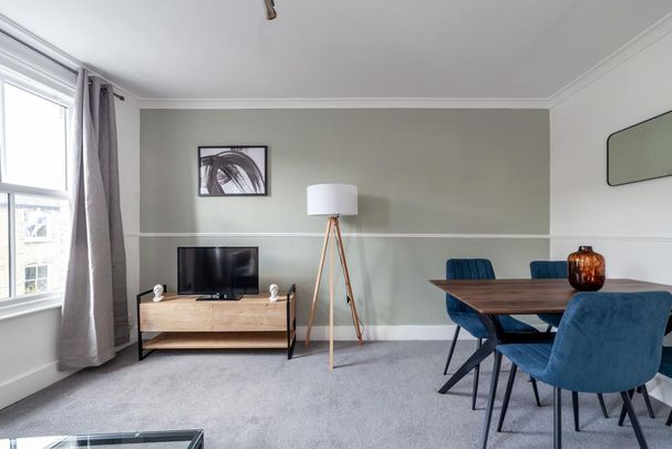 2 bedroom flat to rent - Photo 1