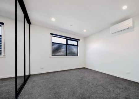 1 Bedroom - Photo 5