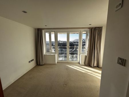 3 bedroom apartment to rent - Photo 5