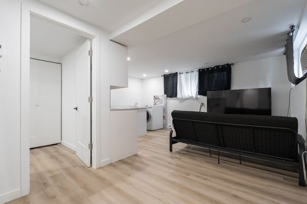 630 18e Avenue, #B - Photo 1