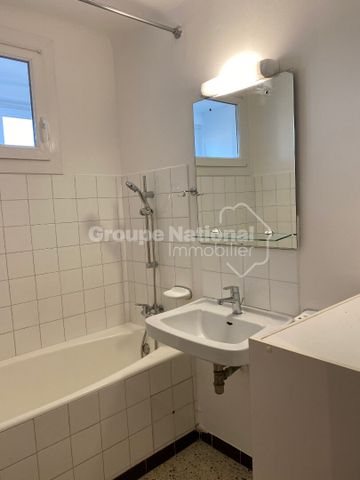 Appartement T3 de 75m2 dans résidence sécurisée avec stationnement et cave, - Photo 2