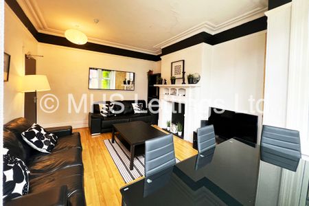 7 Bedroom Mid Terraced House for rent in Estcourt Avenue - Photo 4