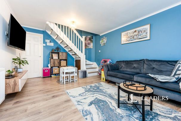 2 bedroom terraced house to rent - Photo 1