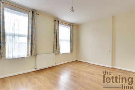 Lancaster Road, Enfield, Middlesex, EN2 0JN - Photo 4