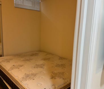 For Lease - 49 Everingham Circle, Brampton, Ontario - Photo 4