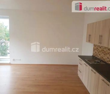 pronájem bytu 2+kk v Milovicích 403 - Fotografie 2