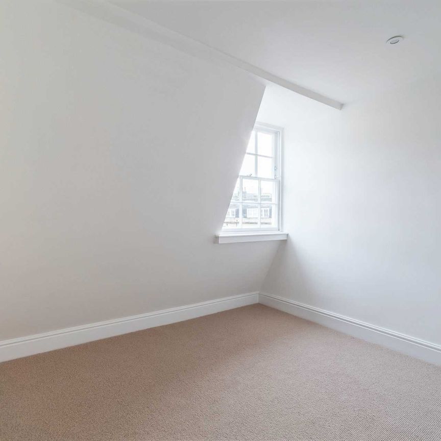 Portland Place - Photo 1