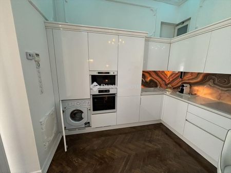 Kiadó újszerű állapotú lakás - Budapest VI. kerület - Photo 3
