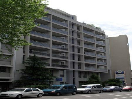 Appartement - 1 pièce - Jardin Lecoq/Facultés - Photo 2