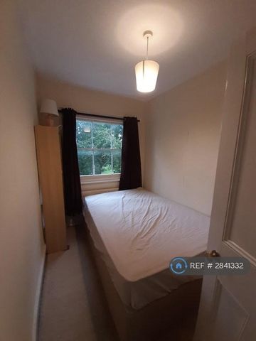 4 bedroom maisonette to rent - Photo 4