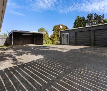 Newly Renovated 3-Bedroom Home - Photo 6