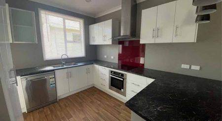 FAMILY HOME IN HAWERA - Photo 5